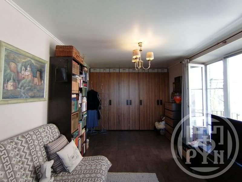 Продажа 2-комн квартиры на вторичном рынке Кировск г., Маяковского ул. ,  д. 5