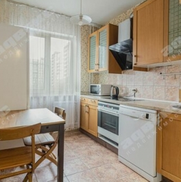 Продажа 2-комн квартиры на вторичном рынке Бухарестская ул,  д. 152,  к. 2