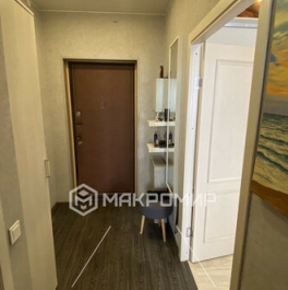 Продажа 1-комн квартиры на вторичном рынке Просвещения пр-кт,  д. 99