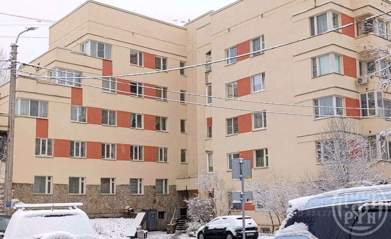 Продажа 4-комн квартиры на вторичном рынке Зеленогорск, Комсомольская улица, 6