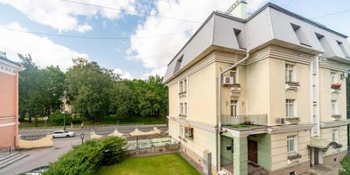 3-комн квартира ул Конюшенная,  д. 19
