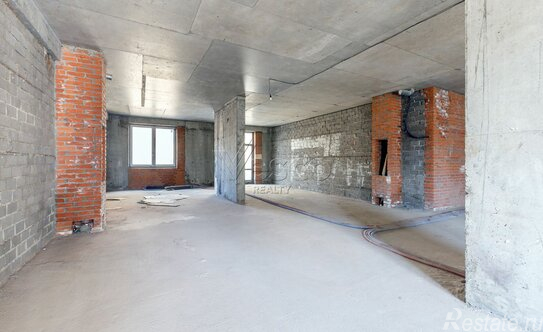 Продажа 3-комн квартиры на вторичном рынке Казарменный пер