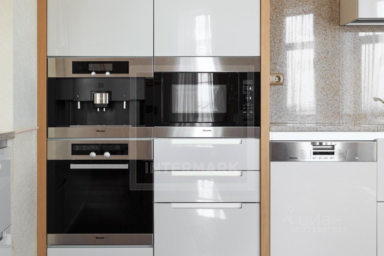 Продажа 4-комн квартиры на вторичном рынке 4-я Тверская-Ямская улица, 22к2