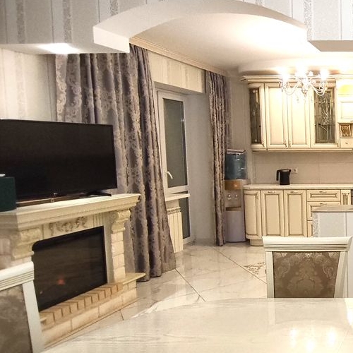 4-комн квартира улица Котина, 5