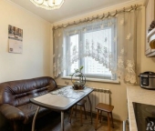 Продать Квартиры вторичка Осенняя улица  26 