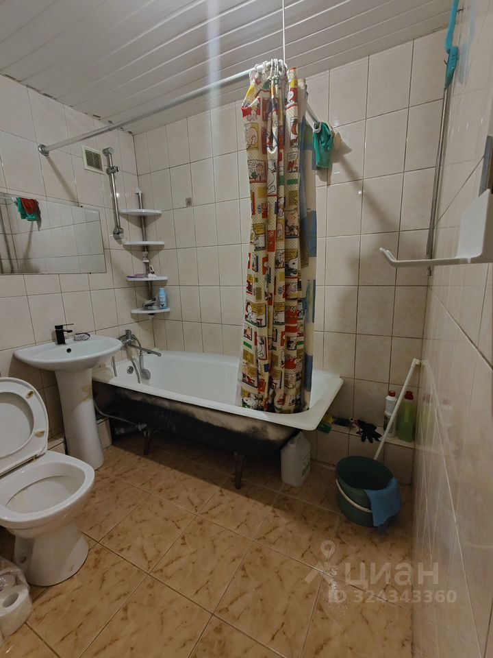 Продажа 1-комн квартиры на вторичном рынке Кириши, улица Энергетиков, 19