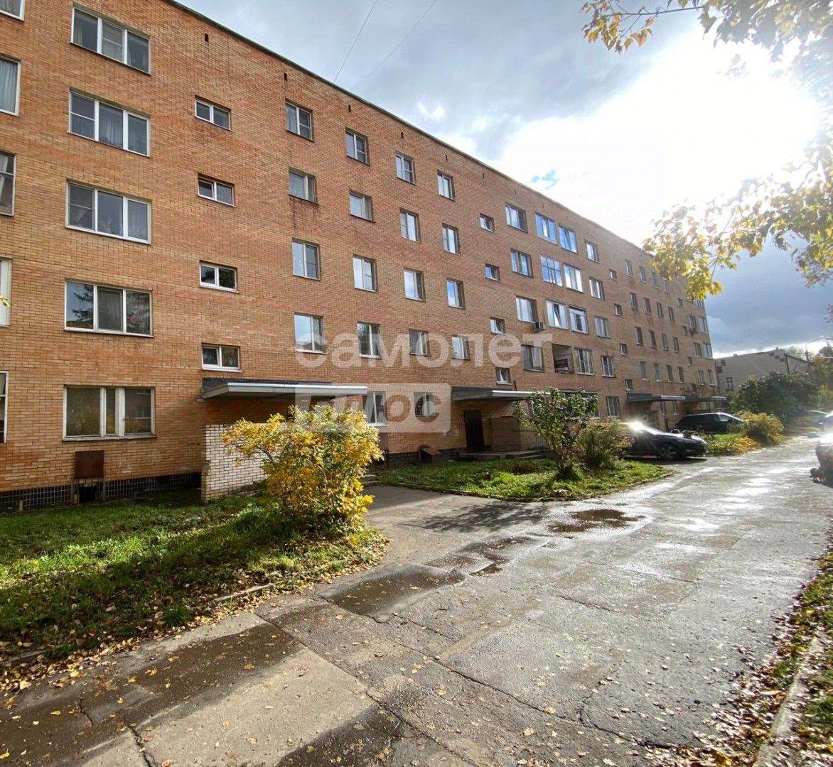 Продажа 3-комн квартиры на вторичном рынке д. Гришенки, 1