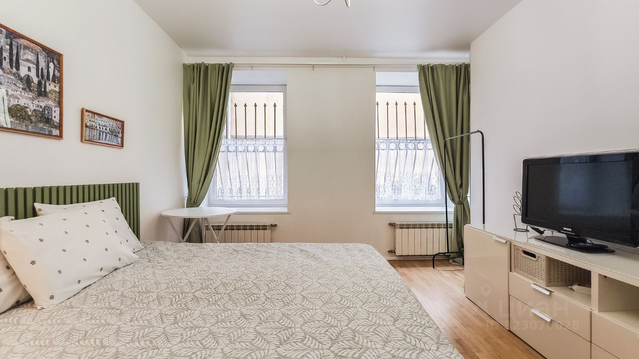 Аренда 2-комн квартиры на вторичном рынке набережная Реки Фонтанки, 107