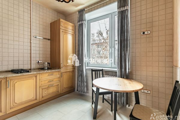 Продажа 1-комн квартиры на вторичном рынке Хомутовский туп,  д. 4к2