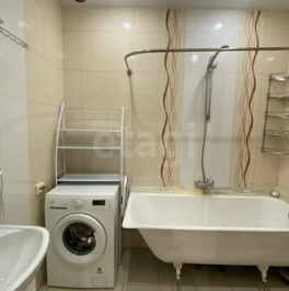 Продажа 2-комн квартиры на вторичном рынке Учительская улица