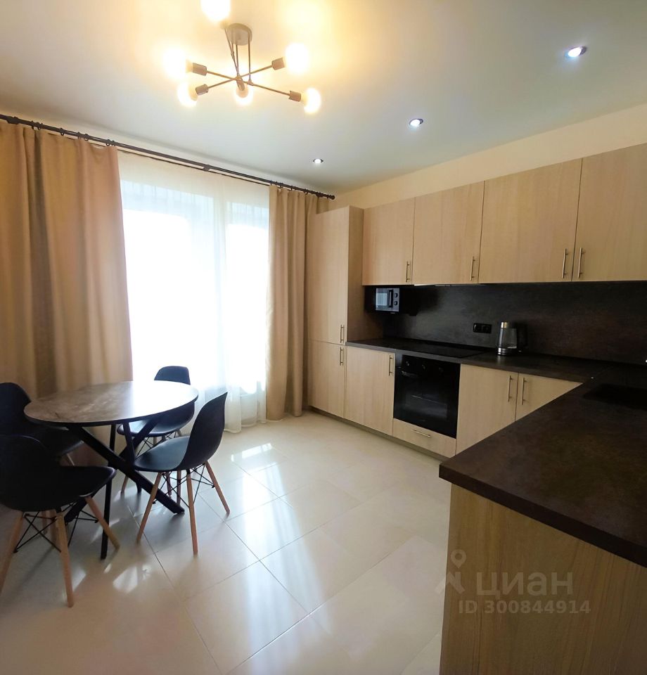 Аренда 2-комн квартиры на вторичном рынке Дрожжино рп, улица Южная, 3