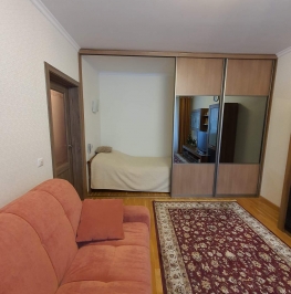 Продажа 1-комн квартиры на вторичном рынке Русанова,  д. 5