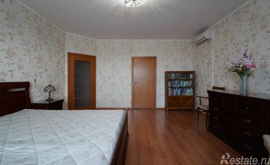 Продажа 2-комн квартиры на вторичном рынке ул Сикейроса,  д. 1