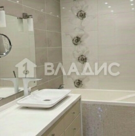 Продажа 4-комн квартиры на вторичном рынке Полярная улица,  д. 32 к2