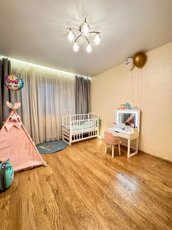 Продажа 2-комн квартиры на вторичном рынке улица Ухтомского Ополчения, 4