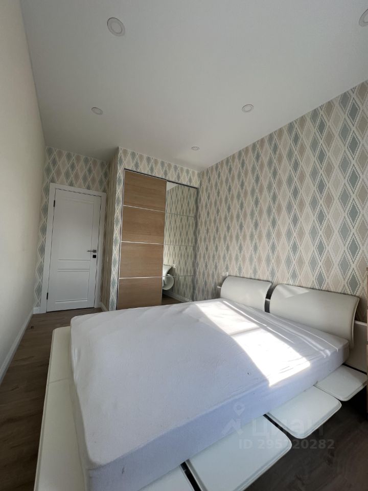 Аренда 2-комн квартиры на вторичном рынке д. Сабурово, улица Парковая, 20