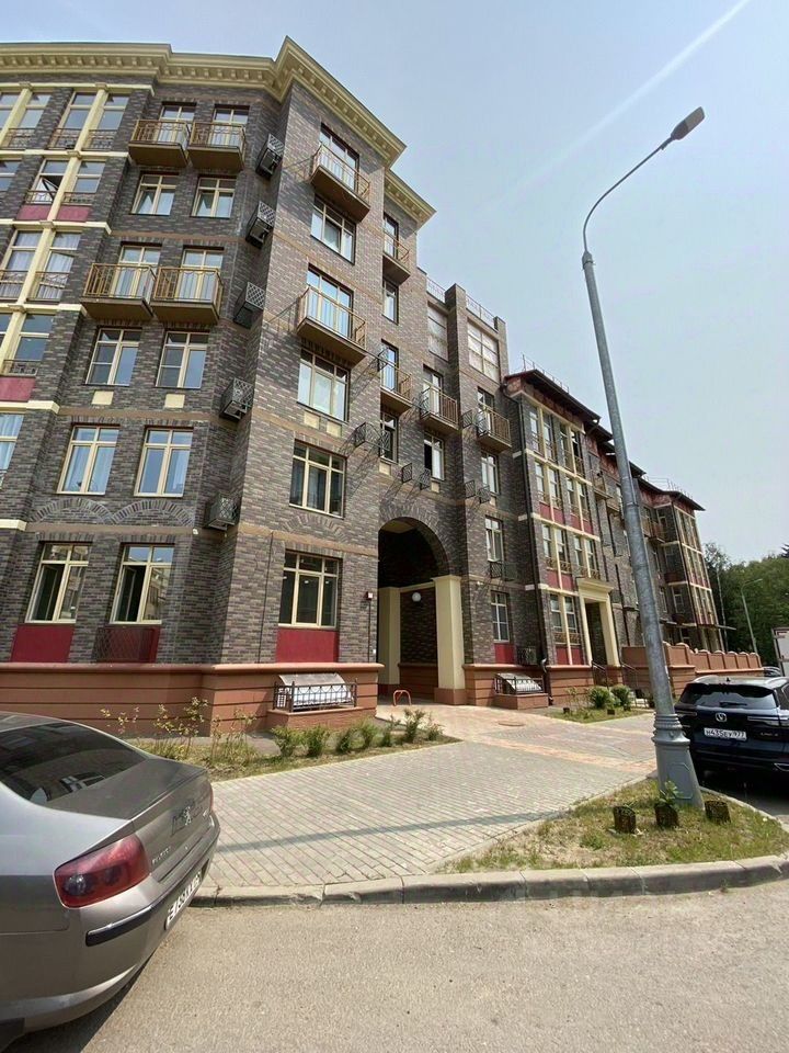 Продажа 1-комн квартиры на вторичном рынке с. Николо-Урюпино, улица Полковника Глазунова,  д. 3