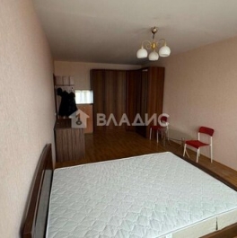 Продажа 1-комн квартиры на вторичном рынке Железнодорожный, ул Юбилейная,  д. 4,  к. 3