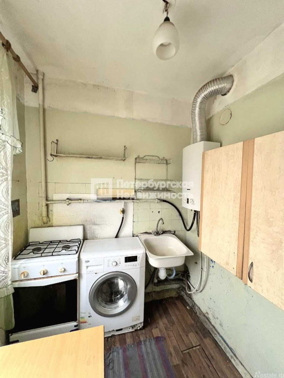 Продажа 2-комн квартиры на вторичном рынке Красное Село г, Гвардейская ул,  д. 3