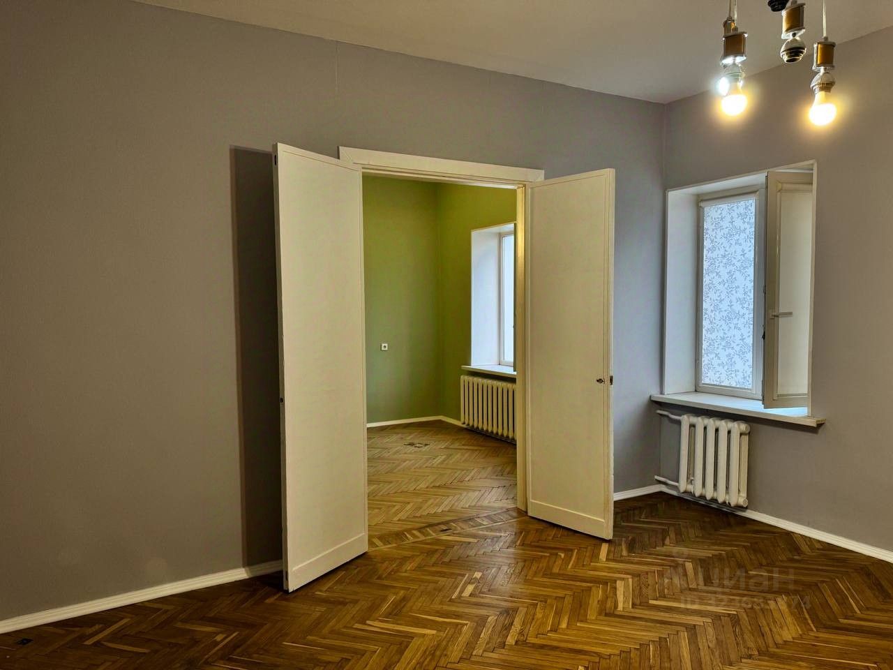 Продажа комнаты 2-я Васильевского острова линия, 33