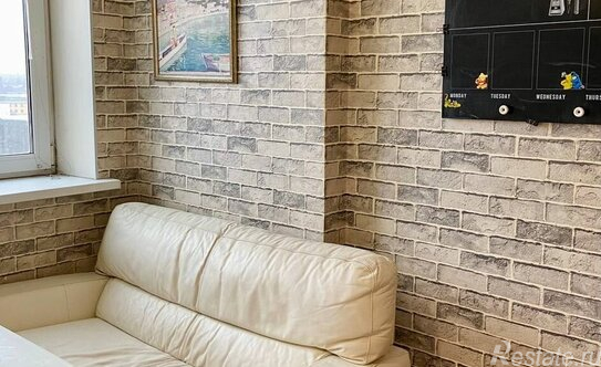 Продажа 1-комн квартиры на вторичном рынке ул Розенштейна,  д. 18