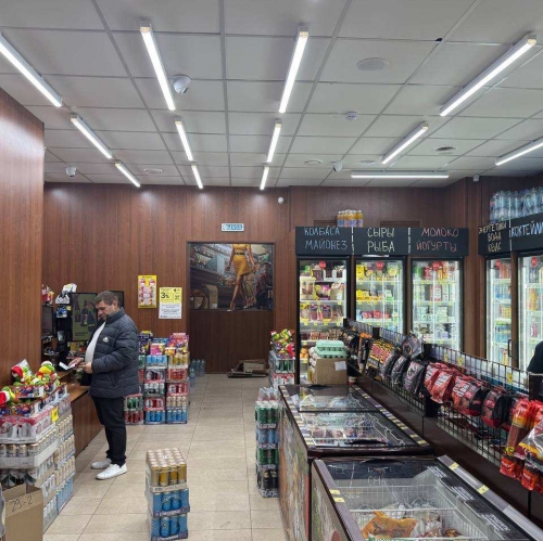 Торговое помещение пгт. Отрадное, Молодежная улица,  д. 5