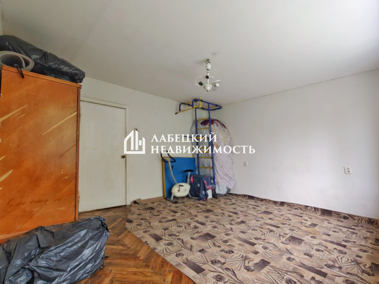 Продажа 3-комн квартиры на вторичном рынке улица Шелгунова, 35
