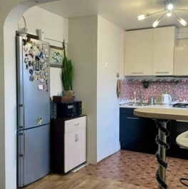 Продажа 3-комн квартиры на вторичном рынке Песочный п, Белоостровское ш,  д. 1