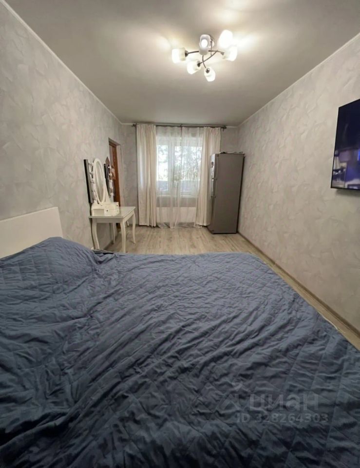 Продажа 3-комн квартиры на вторичном рынке Большая Очаковская улица, 12к3
