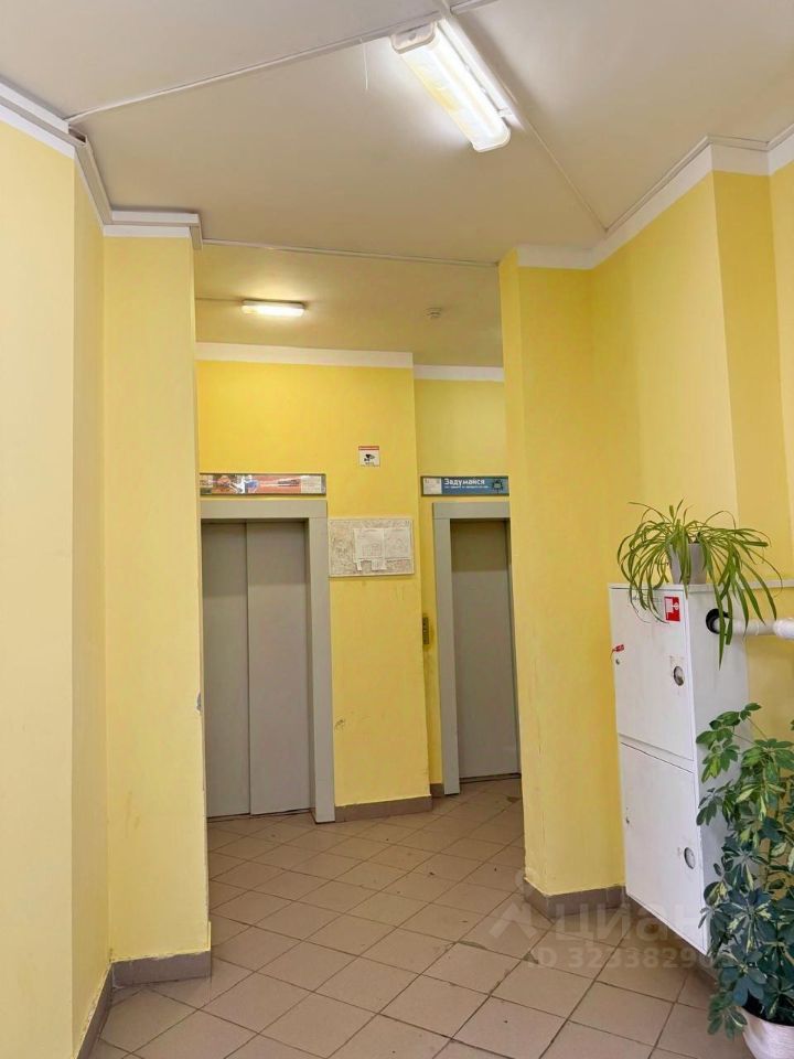 Продажа 2-комн квартиры на вторичном рынке пос. Горки-10, 23