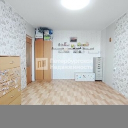 Продажа 3-комн квартиры на вторичном рынке Посадская Б. ул,  д. 9/5