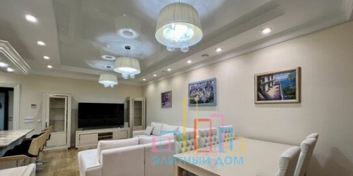 5-комн квартира улица Мастеркова,  д. 1