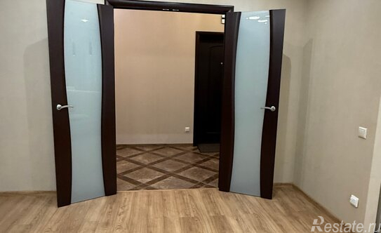 Продажа 3-комн квартиры на вторичном рынке улица Есенина,  д. 1 к1