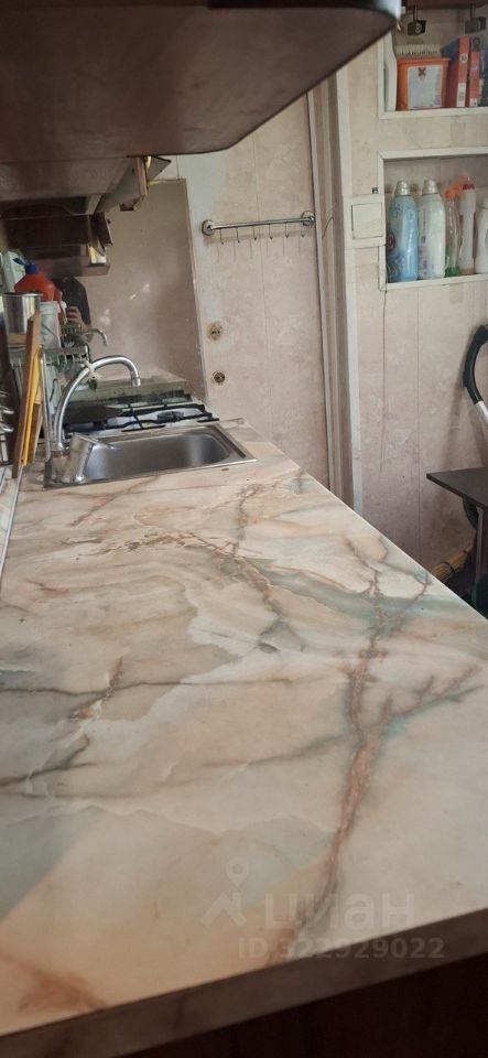 Продажа 2-комн квартиры на вторичном рынке Красногорск, улица 50 лет Октября, 8