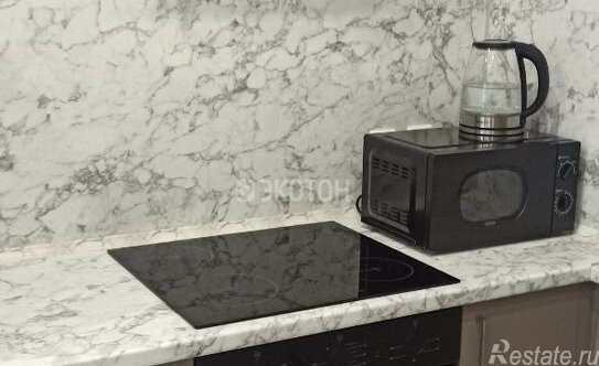 Продажа 1-комн квартиры на вторичном рынке Гатчина, б-р Авиаторов,  д. 3,  к. 3