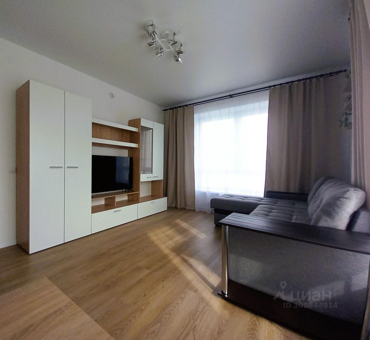 Аренда 2-комн квартиры на вторичном рынке Дрожжино рп, улица Южная, 3