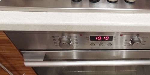 2-комн квартира улица Маршала Захарова, 35К1