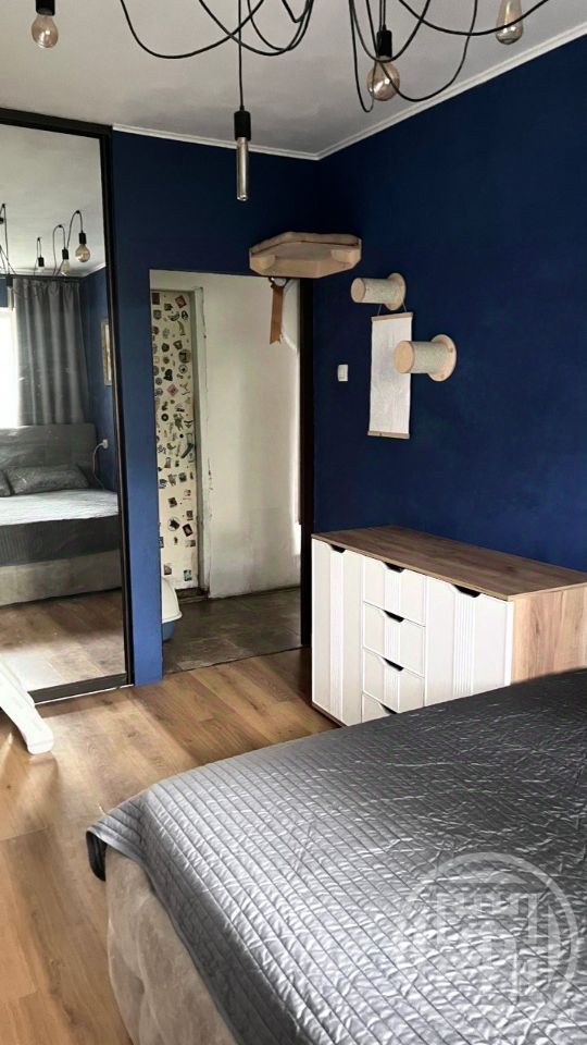 Продажа 3-комн квартиры на вторичном рынке Красное Село, улица Юных пионеров, 16