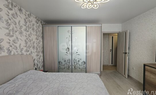 Продажа 1-комн квартиры на вторичном рынке Киришский район, Восточная улица,  д. 6