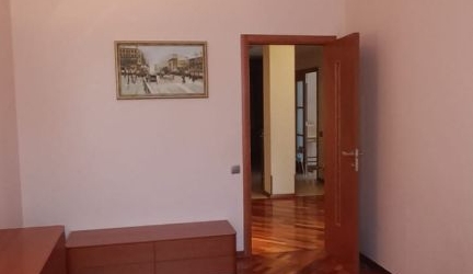 3-комн квартира Комсомольский проспект, 32