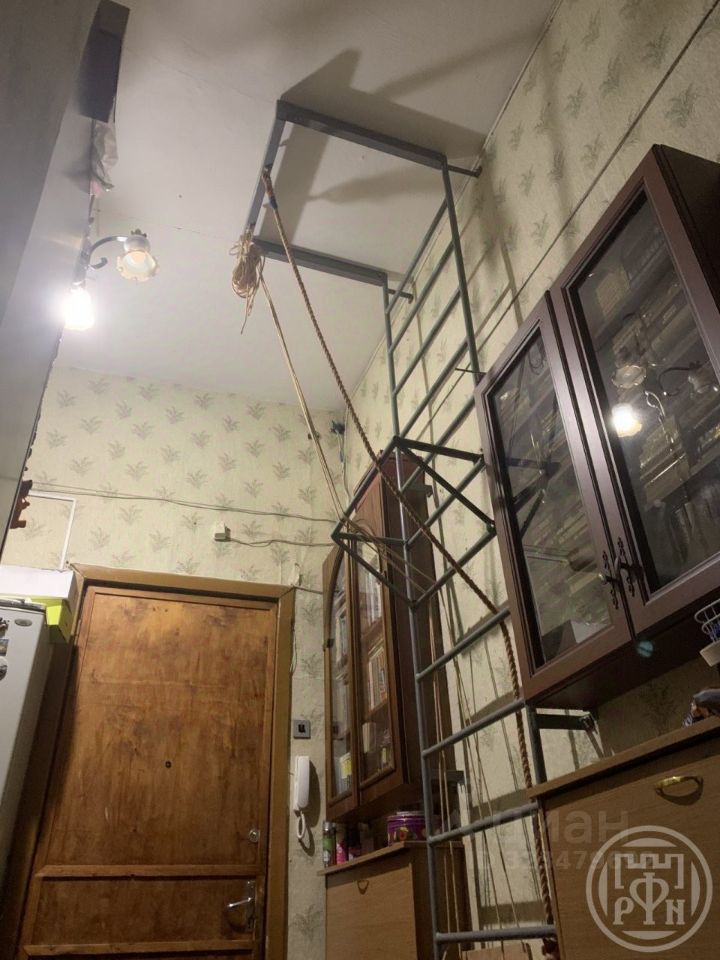 Продажа 4-комн квартиры на вторичном рынке Пушкин, Софийский бульвар, 22/6