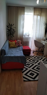 Продажа 1-комн квартиры на вторичном рынке Металлострой, Центральная ул,  д. 14