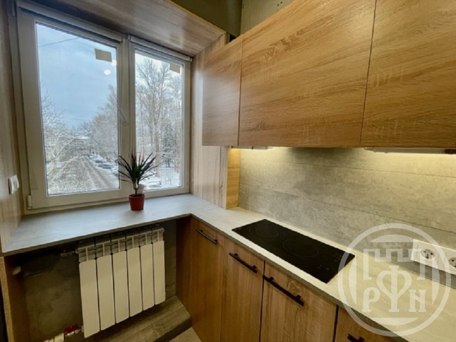 Продажа 1-комн квартиры на вторичном рынке Красное Село г., Хвойный,  д. 35