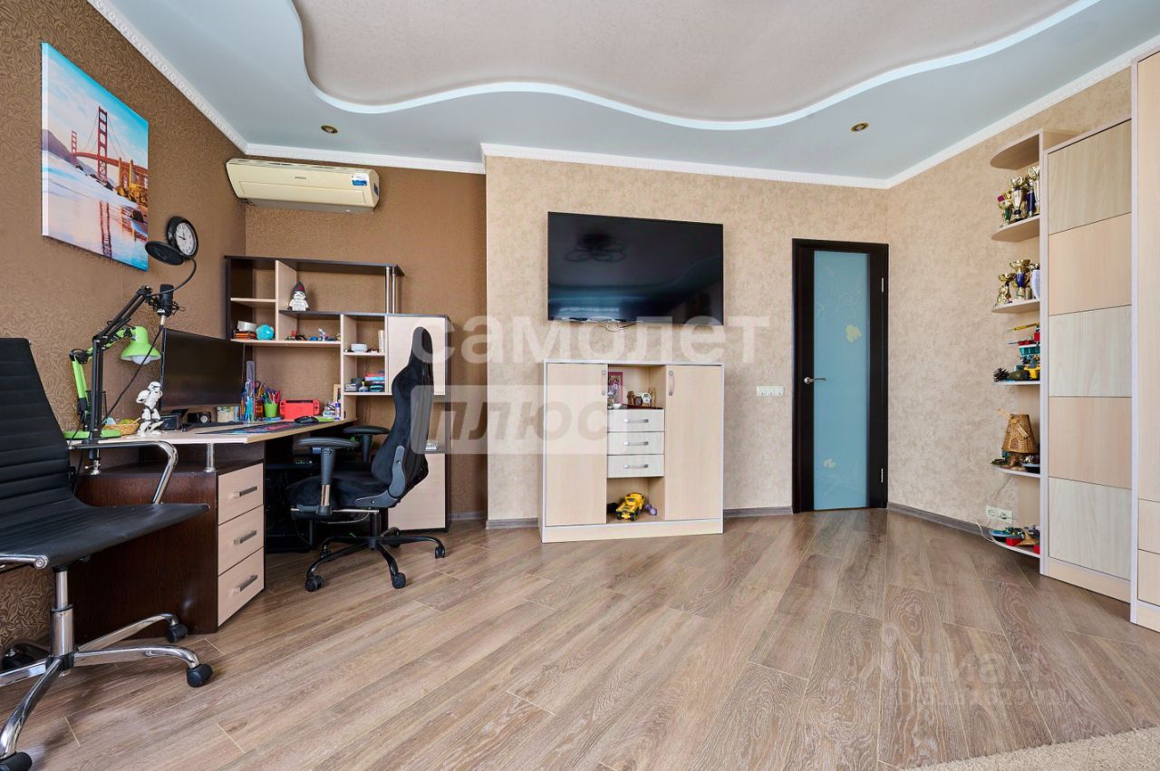 Продажа 3-комн квартиры на вторичном рынке Пушкино, Озерная улица, 11к1