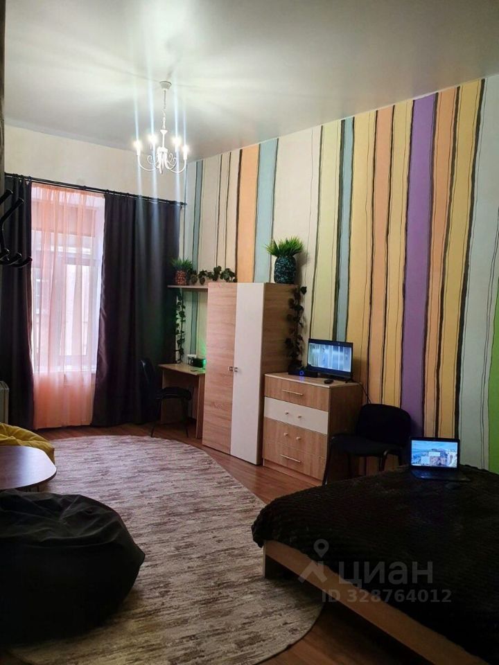 Продажа 5-комн квартиры на вторичном рынке Загородный проспект, 21-23