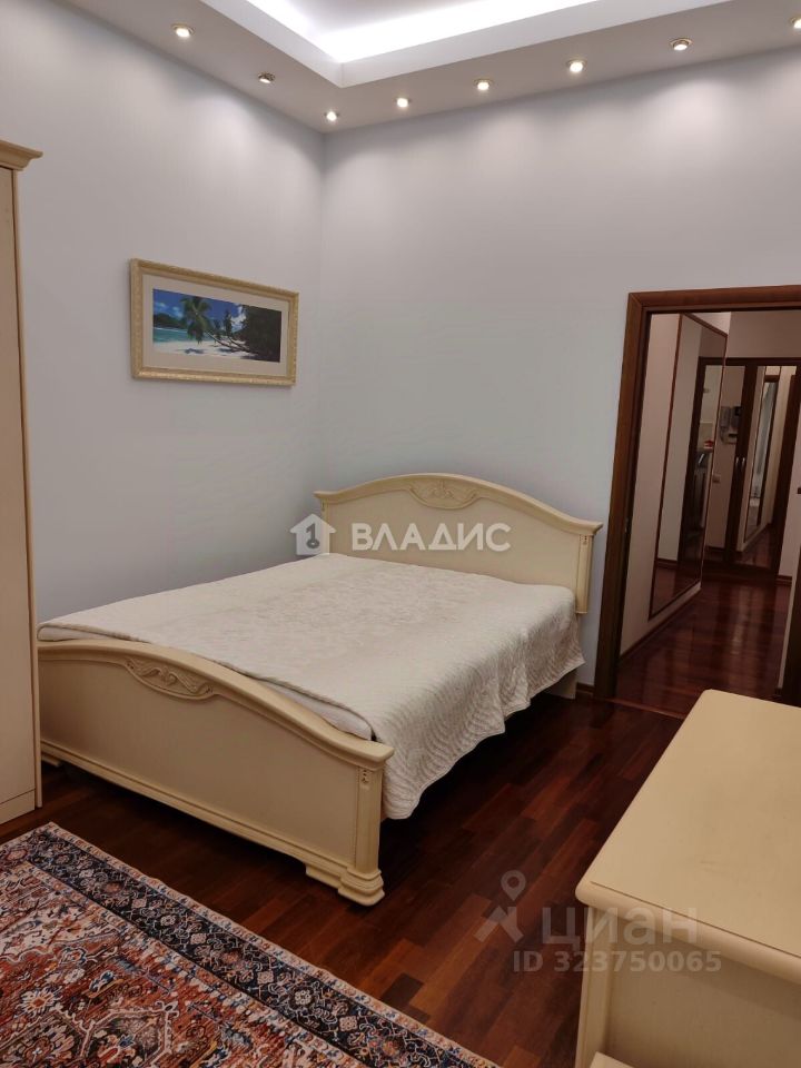 Продажа 3-комн квартиры на вторичном рынке Минская улица, 1ГК1