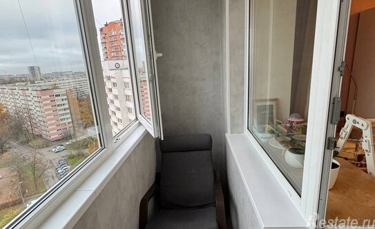 Продажа 3-комн квартиры на вторичном рынке улица Маршала Казакова