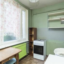 Продажа 2-комн квартиры на вторичном рынке Будапештская ул,  д. 63,  к. 1