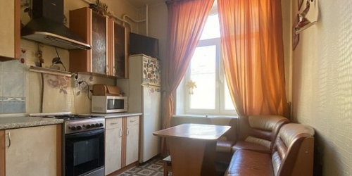 2-комн квартира Средний пр-кт,  д. 99/18