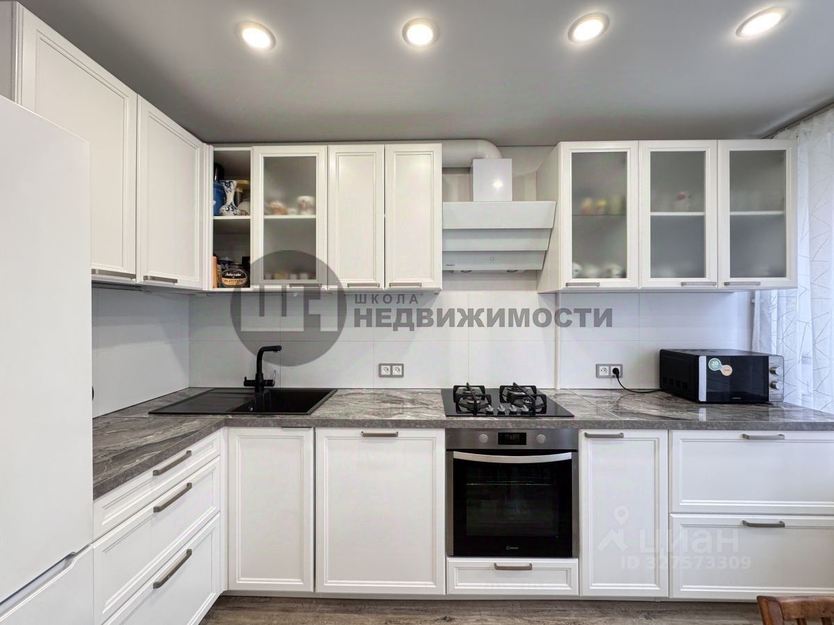 Продажа 3-комн квартиры на вторичном рынке Гражданский проспект, 19К1